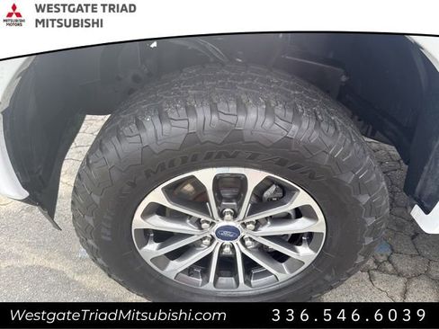 Used 2019 Ford F150 XLT w/ Equipment Group 302A Luxury AWD/4WD image 4