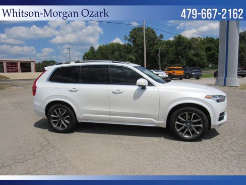 Used 2017 Volvo XC90 T6 Momentum w/ Vision Package AWD/4WD image 18