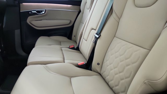 New 2026 Volvo XC90 T8 Plus w/ Protection Package AWD/4WD image 29