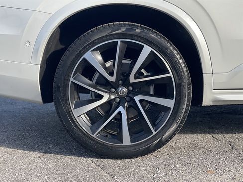 Used 2019 Volvo XC90 T6 Momentum w/ Advanced Package AWD/4WD image 40
