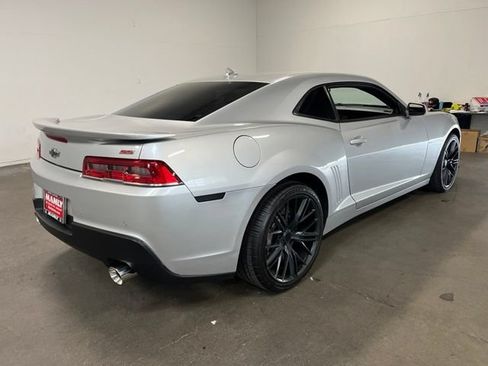 Used 2015 Chevrolet Camaro SS w/ RS Package RWD image 3