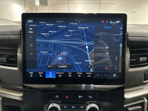 Used 2024 Ford Expedition XLT image 23