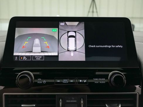 Used 2024 INFINITI QX80 Sensory AWD/4WD image 17
