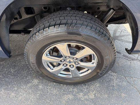 Used 2018 Ford F150 XLT w/ Equipment Group 302A Luxury AWD/4WD image 13
