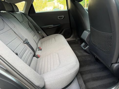 Certified 2025 Kia K4 EX FWD image 28