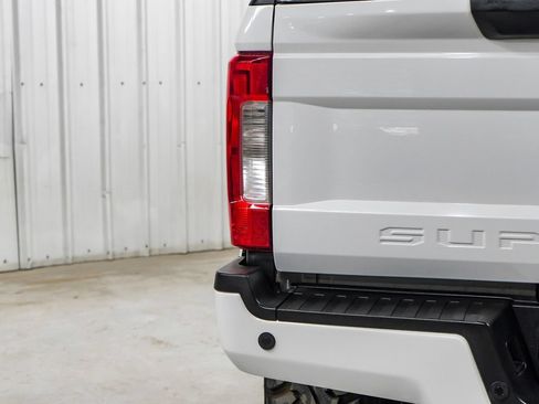 Used 2019 Ford F250 Lariat w/ Lariat Value Package AWD/4WD image 50