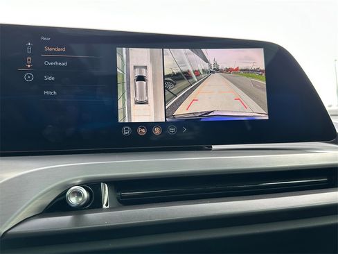 Used 2026 Cadillac Vistiq Sport image 27