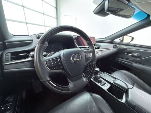 Used 2019 Lexus ES 350 Luxury image 12
