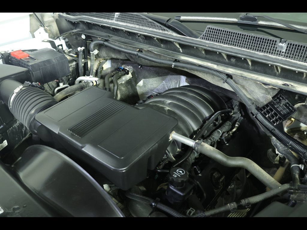 Used 2025 Chevrolet Silverado 2500 LT AWD/4WD image 21