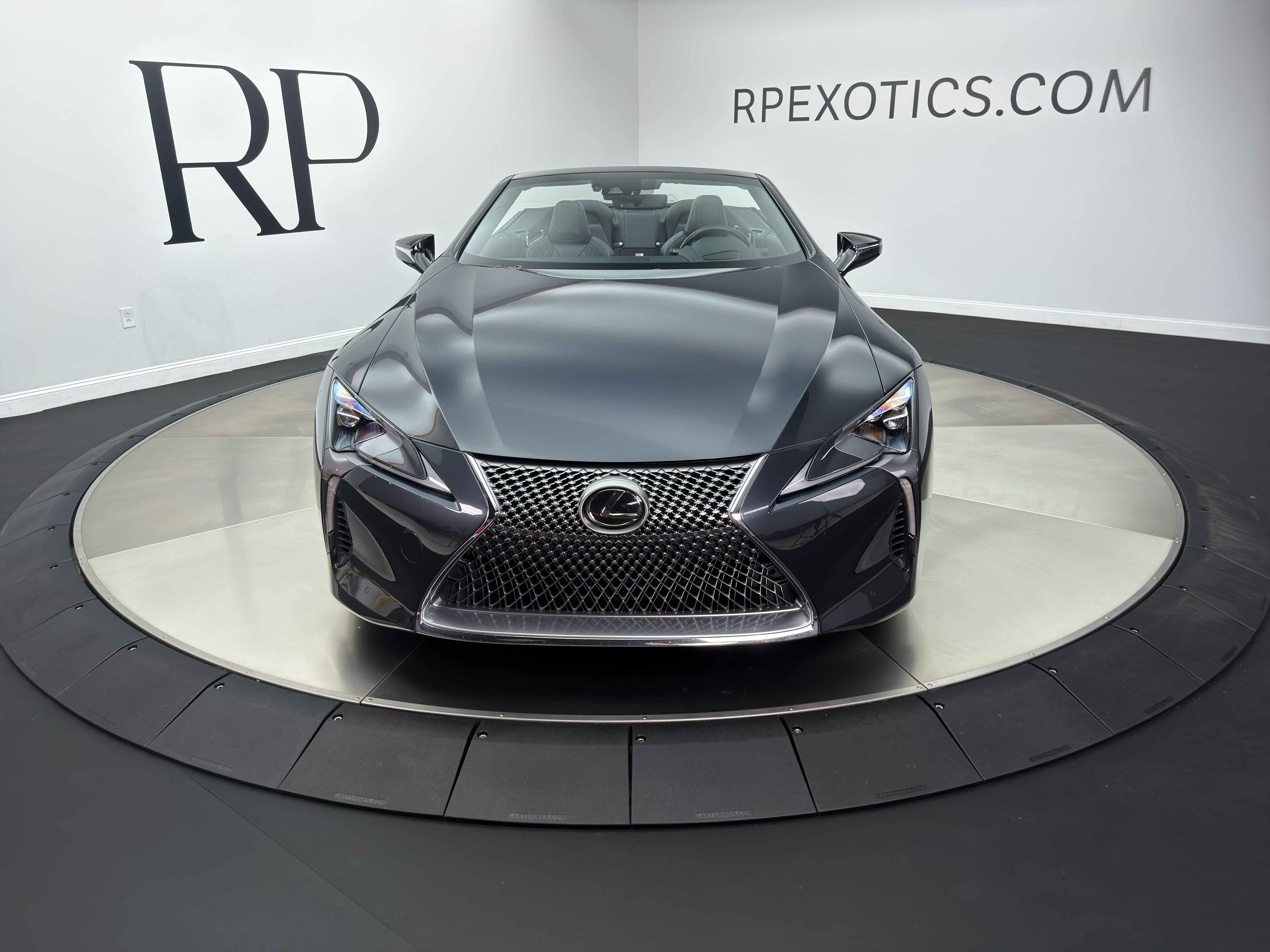 Used 2022 Lexus LC 500 Convertible w/ Touring Package RWD image 2