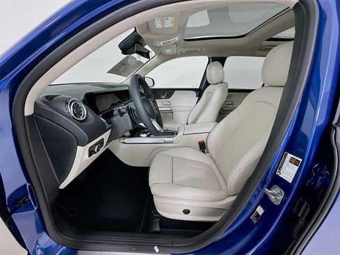 New 2026 Mercedes-Benz GLB 250 GLB 250 image 21
