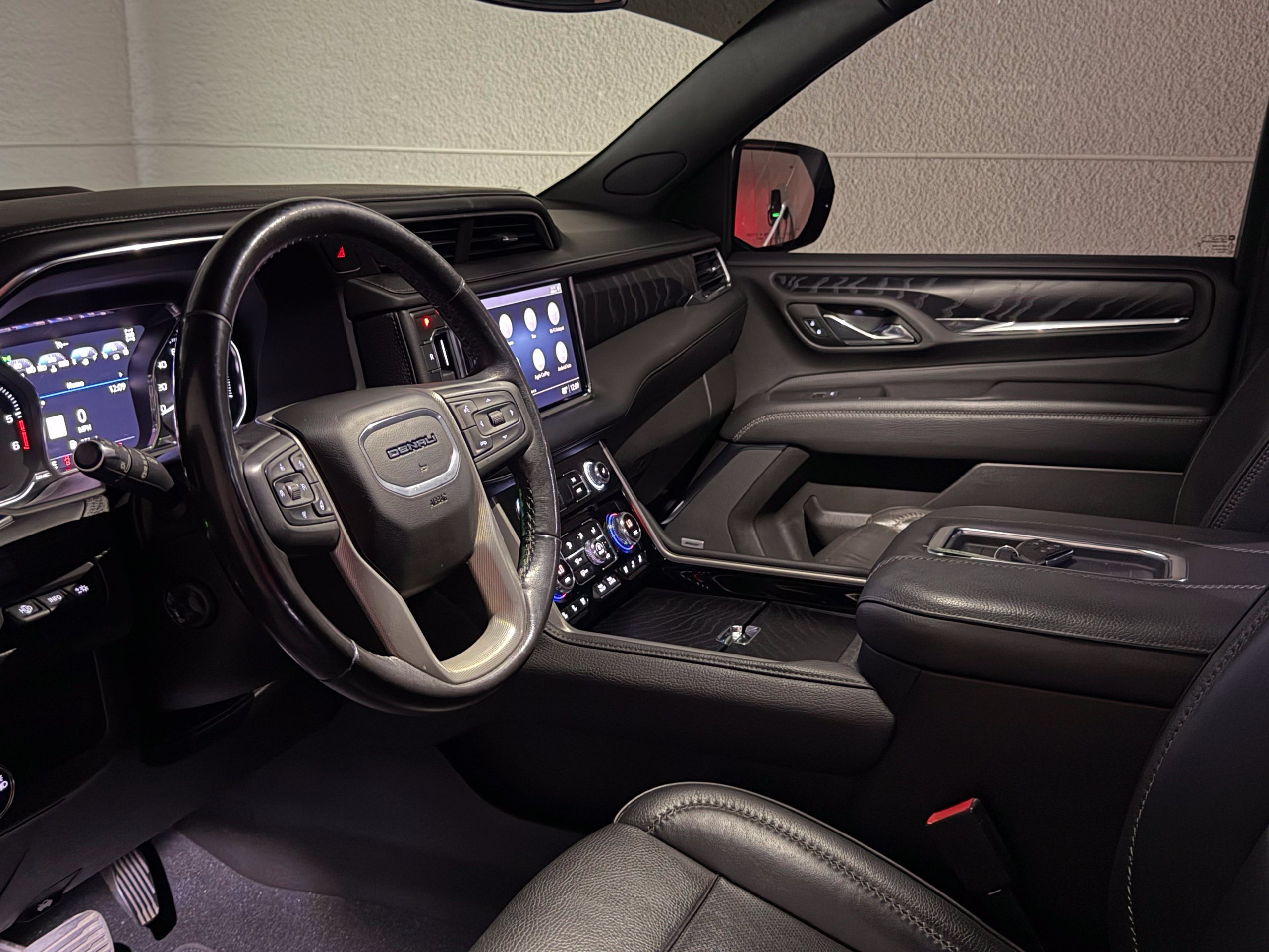 Used 2021 GMC Yukon Denali AWD/4WD image 67