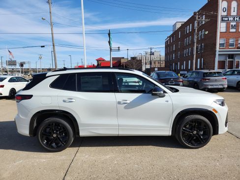 New 2026 Volkswagen Tiguan SE R-Line image 6