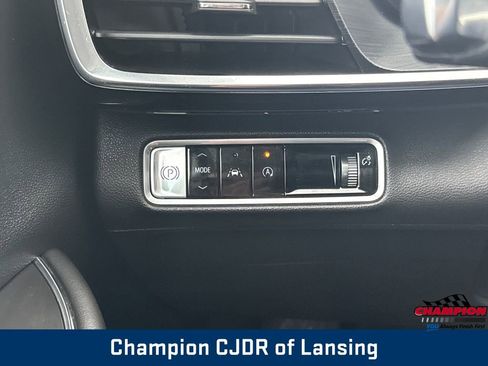 Used 2024 Buick Envision Preferred image 33