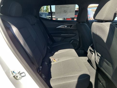 New 2026 Chevrolet Equinox EV LT image 18