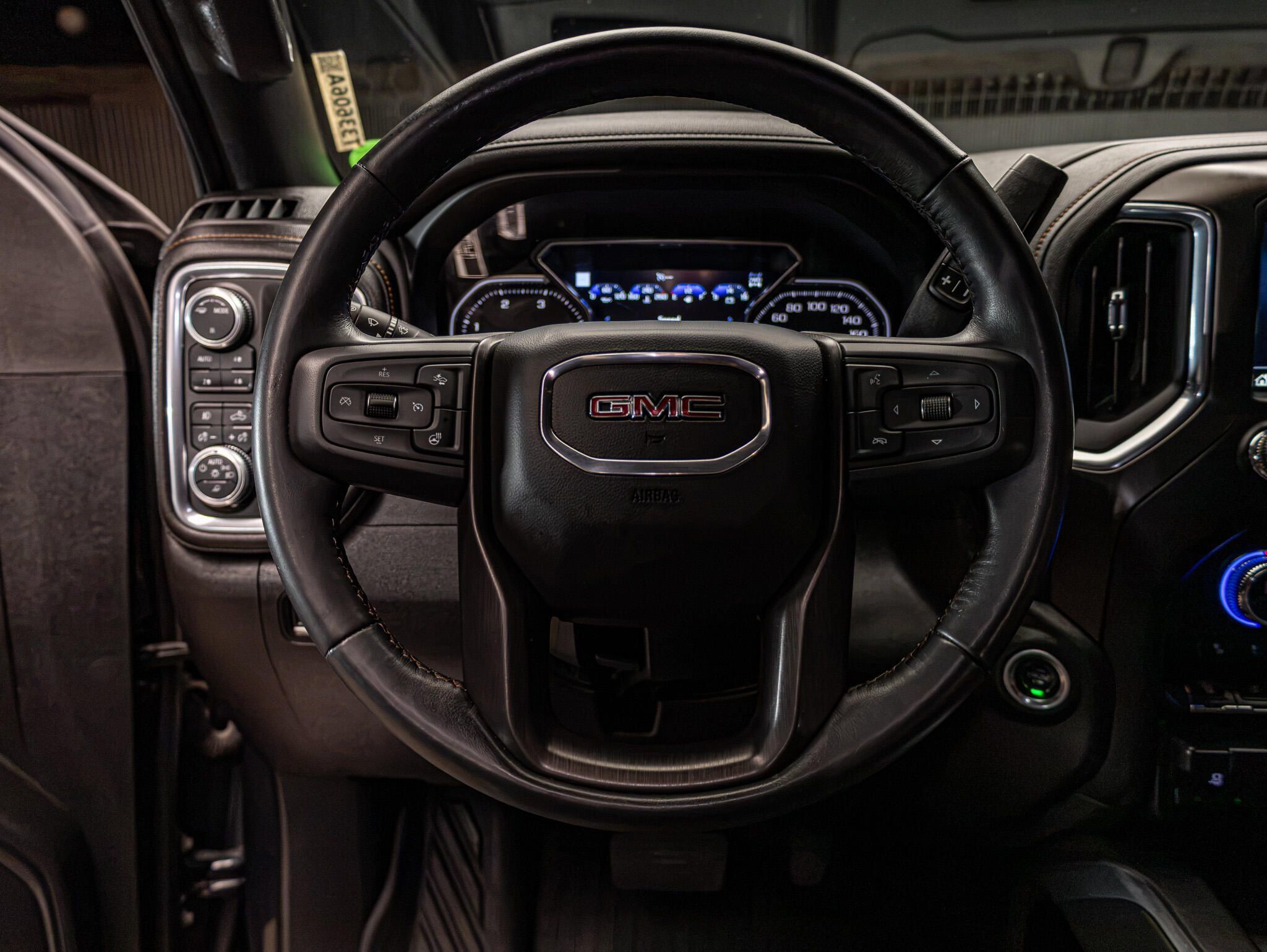 Used 2020 GMC Sierra 3500 AT4 w/ AT4 Premium Package AWD/4WD image 15