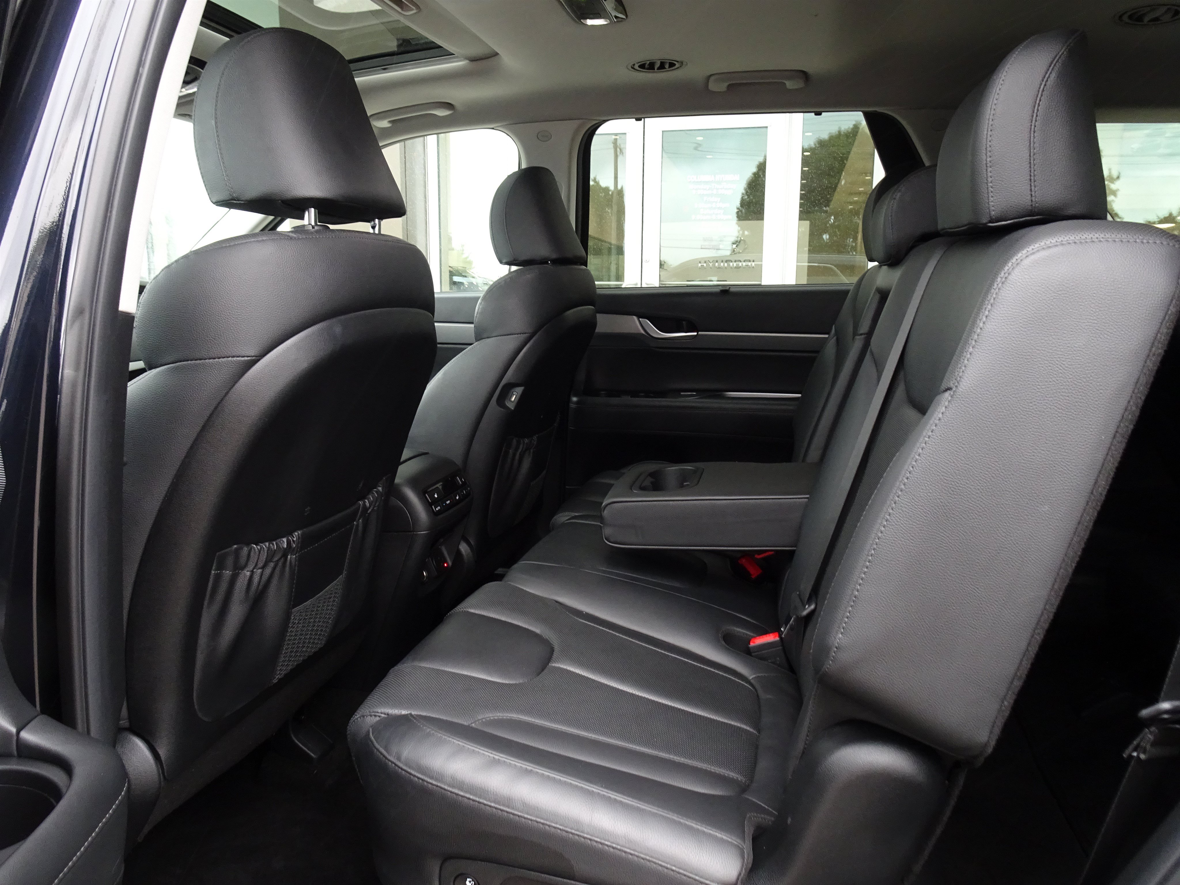 Used 2022 Hyundai Palisade SEL w/ 8P Bench Seat Package AWD/4WD image 15