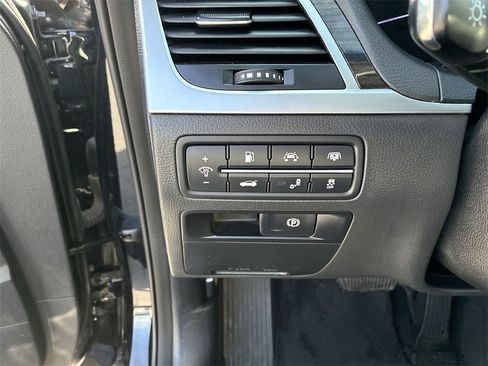 Used 2017 Genesis G80 3.8 w/ Option Group 02 image 20