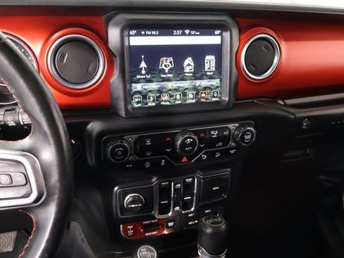 Used 2018 Jeep Wrangler Unlimited Rubicon image 5