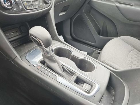 Used 2024 Chevrolet Equinox LT FWD image 26