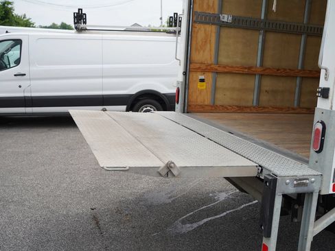 Used 2024 Ford E-450 and Econoline 450 Super Duty w/ Power Windows & Locks Group RWD image 17