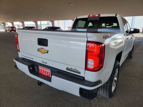 Used 2016 Chevrolet Silverado 1500 High Country w/ High Country Premium Package AWD/4WD image 8