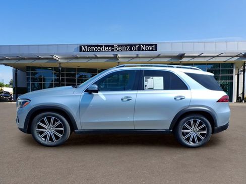 Certified 2025 Mercedes-Benz GLE 350 4MATIC image 2