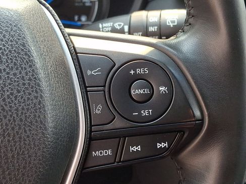 Used 2023 Toyota Venza LE AWD/4WD image 22