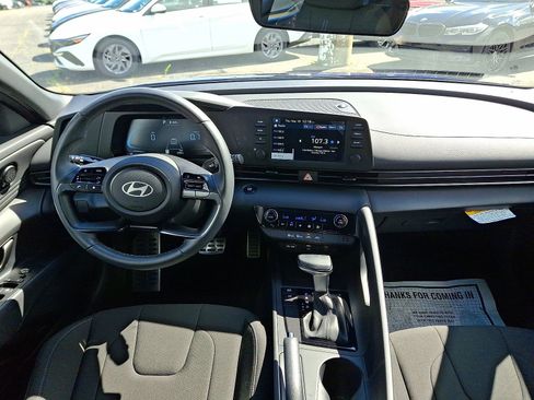 Certified 2025 Hyundai Elantra Sport w/ Cargo Package image 10