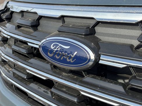 New 2025 Ford Explorer Active w/ Active Comfort Package image 22