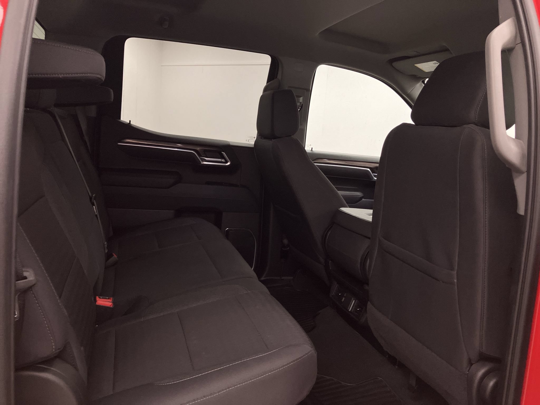 Used 2025 Chevrolet Silverado 1500 LT RWD image 15