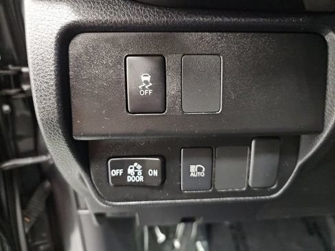 Certified 2023 Toyota Tacoma SR5 AWD/4WD image 18