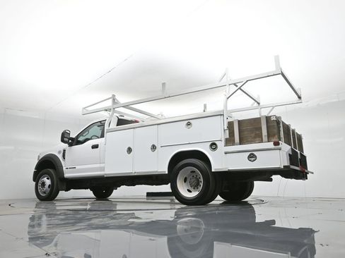 Certified 2021 Ford F450 XL w/ Power Equipment Group image 52