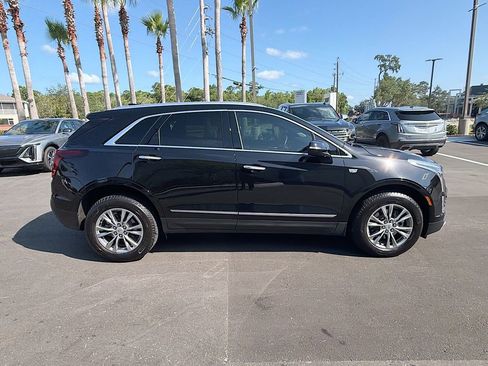 Certified 2022 Cadillac XT5 Premium Luxury FWD image 2