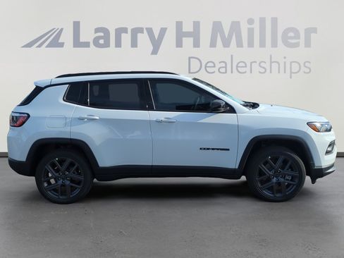 New 2026 Jeep Compass Latitude image 6