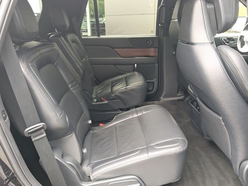 Used 2024 Lincoln Navigator Reserve AWD/4WD image 36