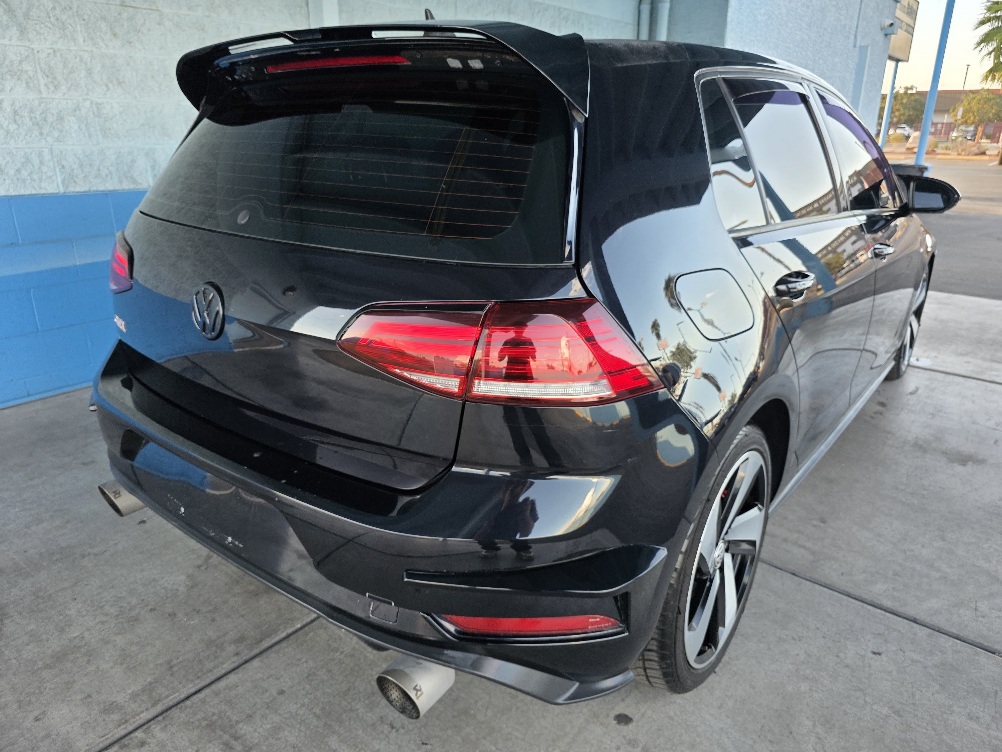 Used 2021 Volkswagen GTI S FWD image 3