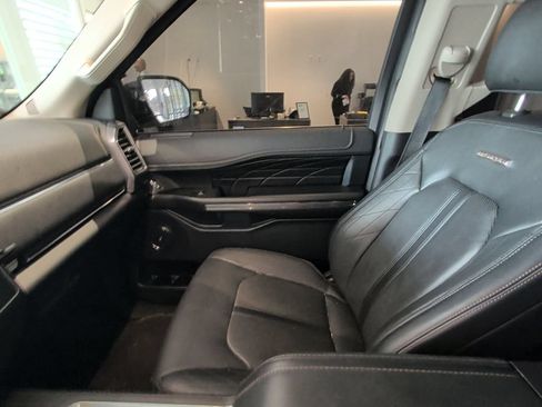 Used 2019 Ford Expedition Platinum AWD/4WD image 15