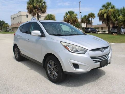 Used 2015 Hyundai Tucson GLS w/ Option Group 02 FWD image 19