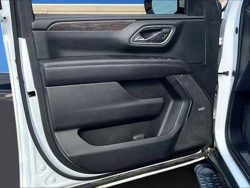 Used 2021 Chevrolet Tahoe Z71 w/ Z71 Signature Package image 22