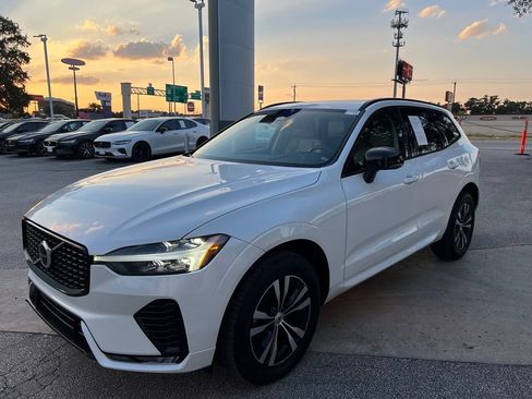 Certified 2024 Volvo XC60 B5 Core w/ Protection Package Premier AWD/4WD image 3