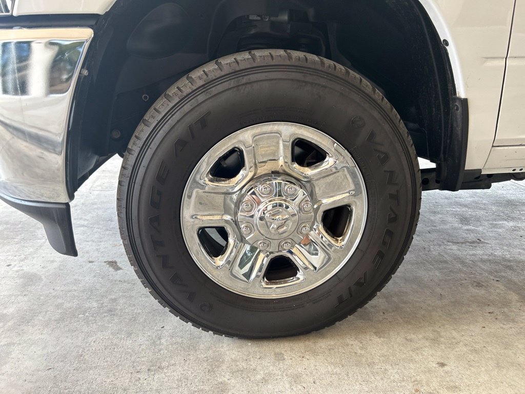 Used 2025 RAM 2500 Tradesman w/ Chrome Appearance Group AWD/4WD image 13