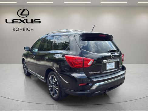 Used 2017 Nissan Pathfinder Platinum AWD/4WD image 8