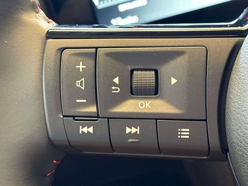 New 2026 Nissan Kicks SR FWD image 23