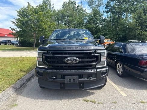 Used 2022 Ford F250 Lariat w/ Black Appearance Package AWD/4WD image 2