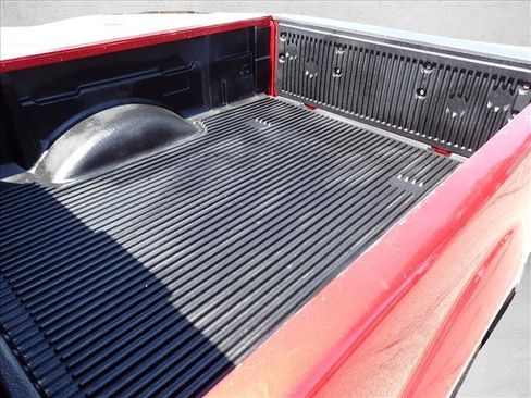 Used 2017 Nissan Frontier SV RWD image 8