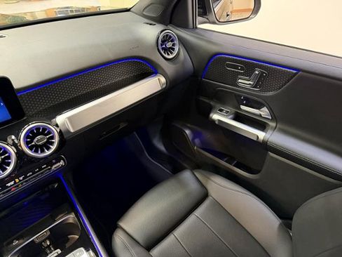 Used 2024 Mercedes-Benz GLB 250 image 8