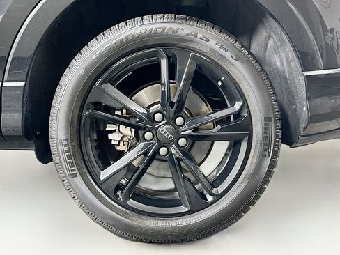 Used 2020 Audi Q3 2.0T Premium Plus w/ Premium Plus Package image 11