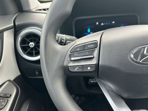 Used 2023 Hyundai Kona SE w/ Cargo Package FWD image 15