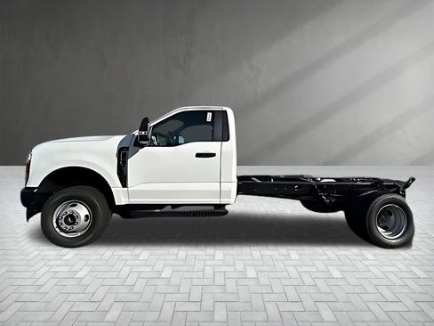 New 2026 Ford F350 XL w/ Snow Plow Prep Package image 4